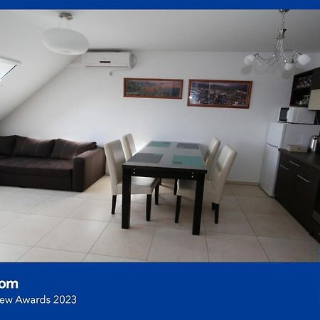 Blonde River Apartman Soter 塞格德 外观 照片