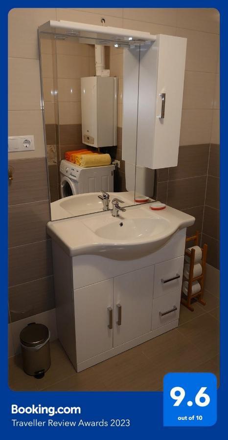 Blonde River Apartman Soter 塞格德 外观 照片